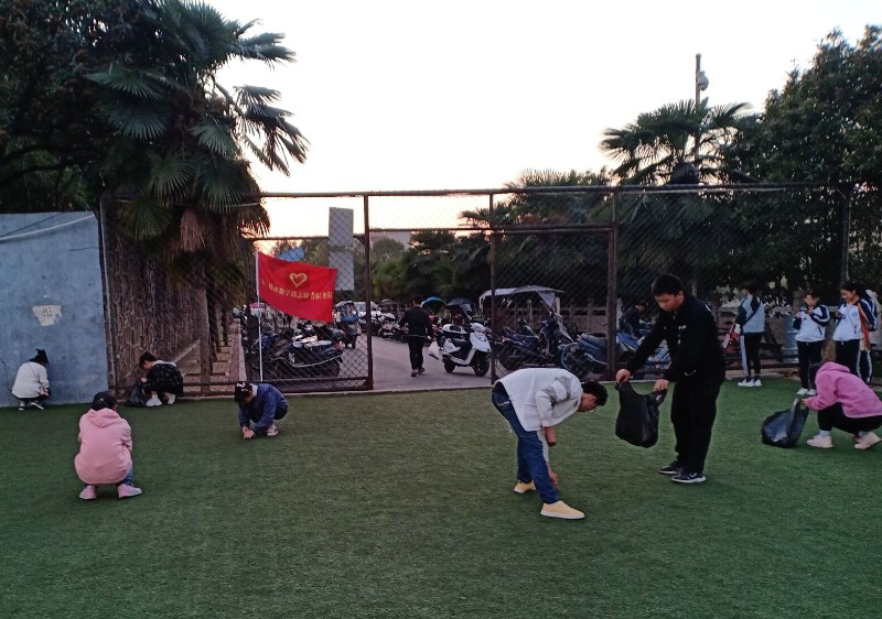 保洁1_69202.jpg 保洁1.jpg