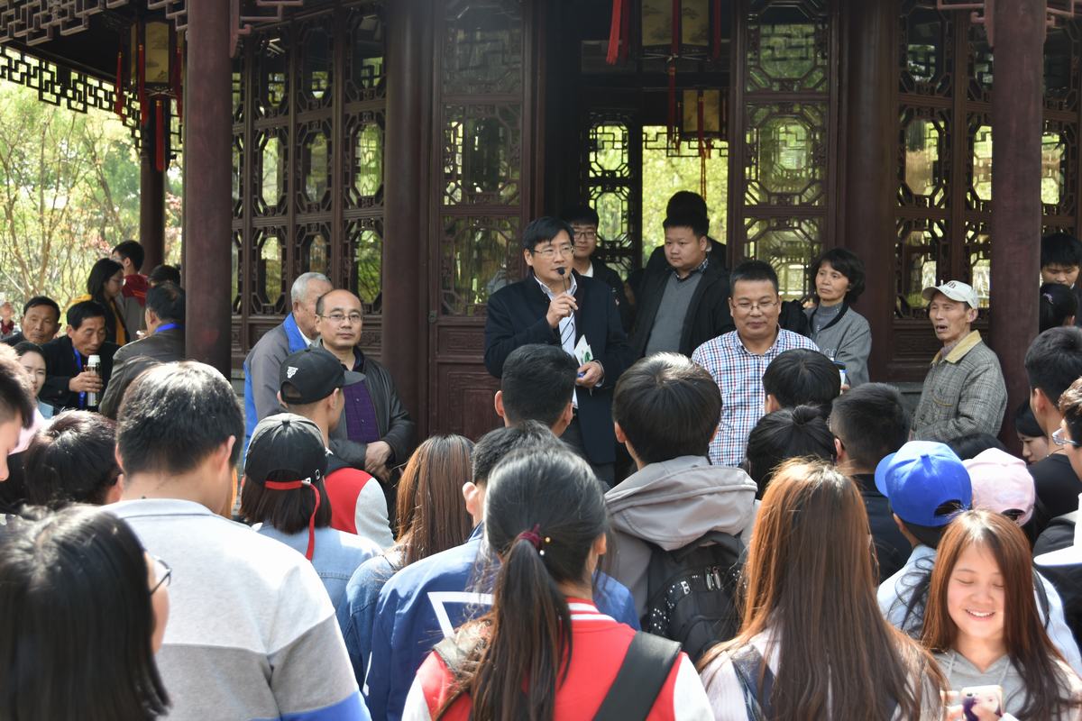 实习报道配图2_30176.jpg 实习报道配图2.JPG