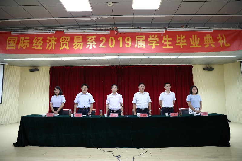 毕业典礼1_57120.jpg
