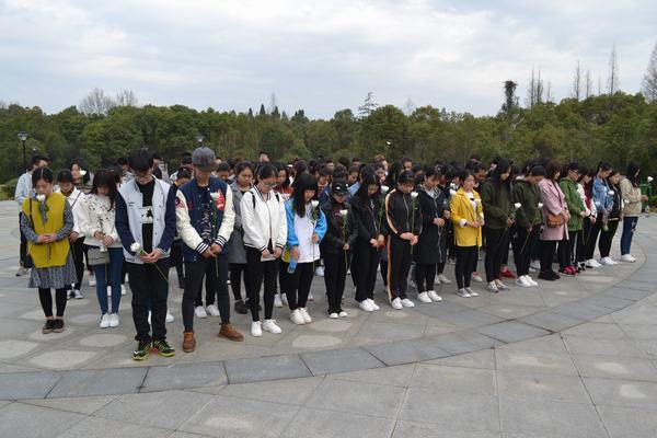 烈士林园1_31518.jpg