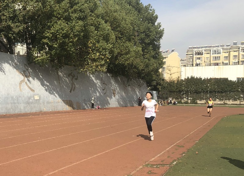 运动会11_33935.jpg 运动会11.jpg