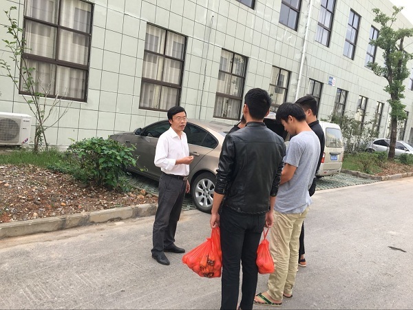 20161001企业看学生_20769.jpg 20161001企业看学生.jpg