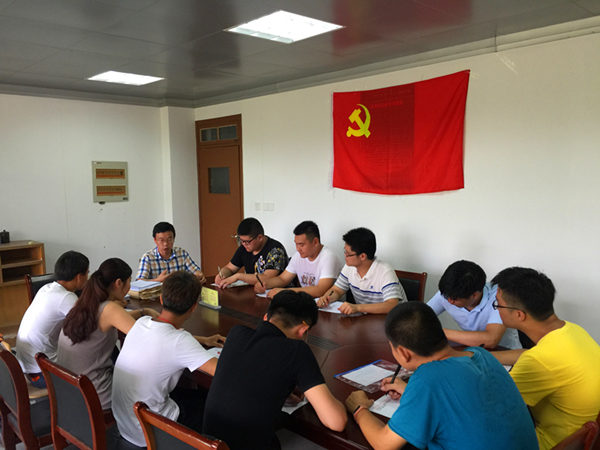 20170707学生党员微党课-1_11709.jpg