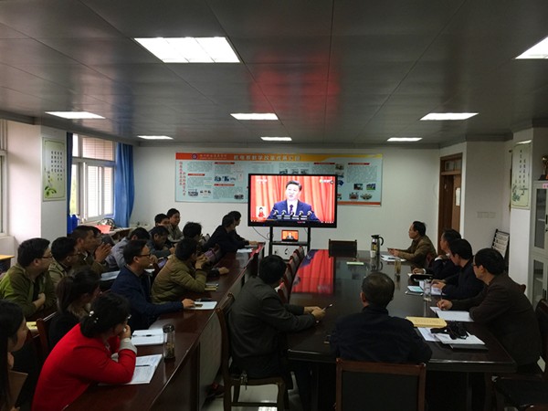 20171018主题党日活动2_副本_80228.jpg 20171018主题党日活动2_副本.jpg
