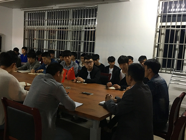 20180507公寓主题党日活动2_副本_64469.jpg 20180507公寓主题党日活动2_副本.jpg