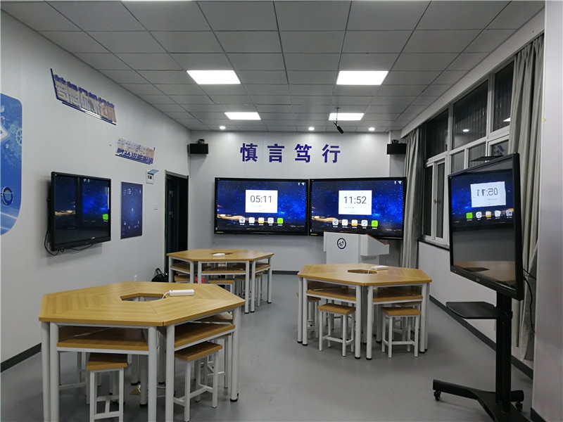 1智慧课堂实训室.jpg