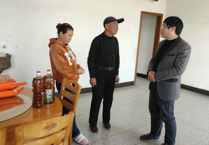 1637374842988837.jpg 走访4.jpg