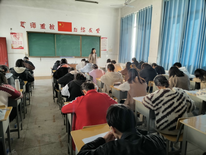 1637391574357928.jpg 考试2.jpg