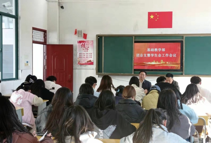 1638415045360798.jpg 学生.jpg