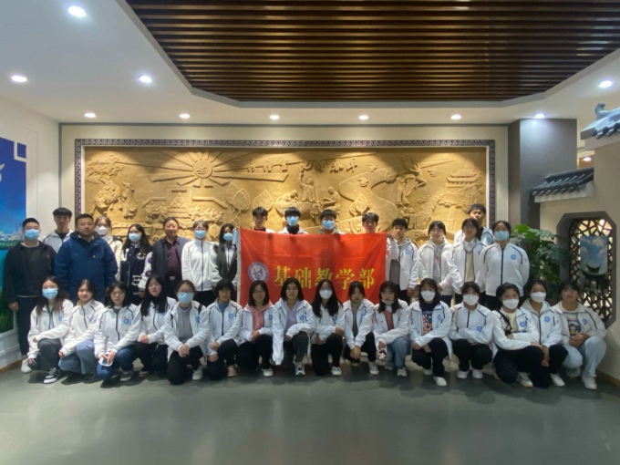 1639100610677463.jpg 校史4.jpg