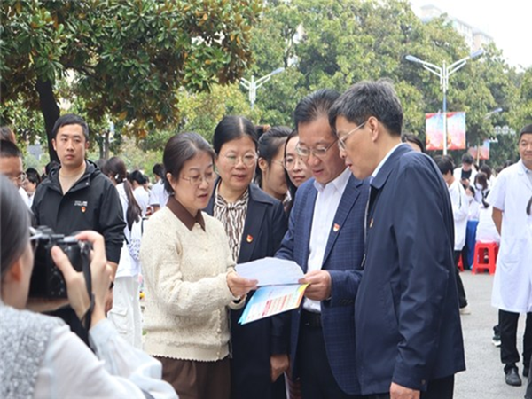 1729347532984419.png 图片2.png