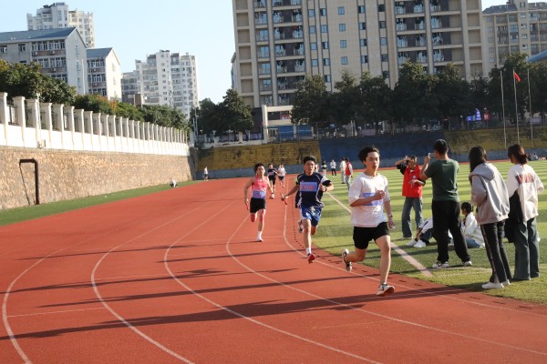 1731310920526898.jpg 接力1.jpg