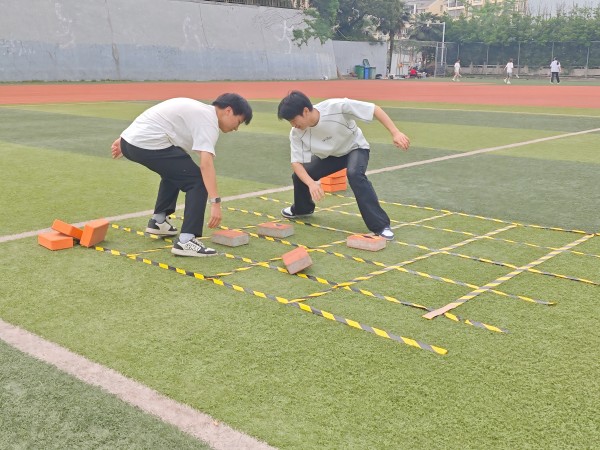 1745824452786486.jpg 趣味运动会2.jpg