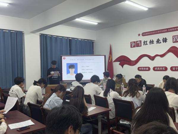 2025.4.30 学生会换届2.jpg