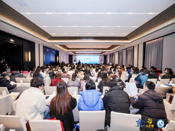 1769416502906698.jpg 一带一路02.jpg