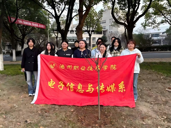 1774595726798181.jpg 合照(1).jpg