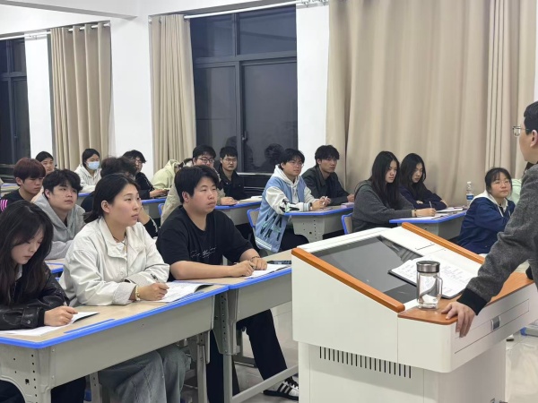 1777432326297108.jpg 讲座图片 (3)_副本.jpg